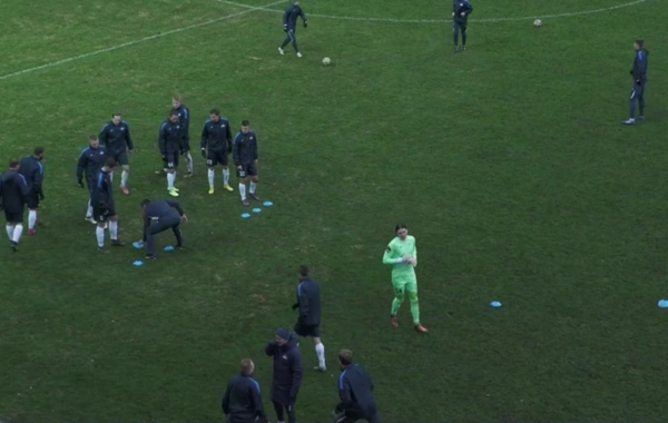 Rusiyada matç zamanı raket hücumu təhlükəsi, futbolçular stadionu tərk etdi