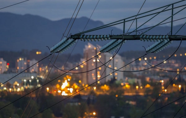 Biləsuvarın beş kəndində elektrik xətləri yenilənir