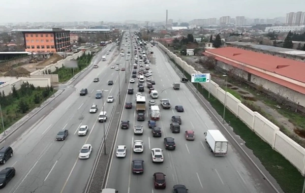 Koroğludan mərkəzə gedən yolda iki PROBLEM