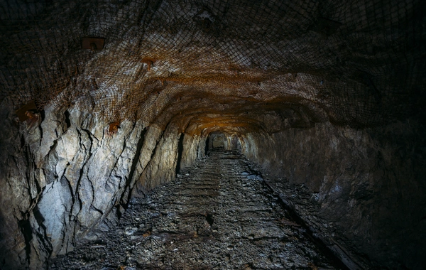 Bu ölkədə ölülər dünyasına aparan tunel aşkar olunub