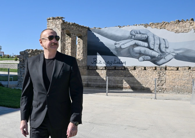 İlham Əliyev Cəbrayılın Horovlu kəndinin birinci mərhələsinin açılışında iştirak edib İlham Əliyev Cəbrayılın Horovlu kəndinin birinci mərhələsinin açılışında iştirak edib