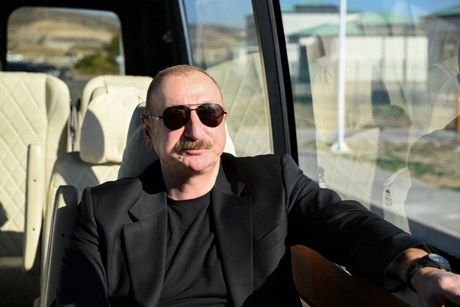 İlham Əliyev Zəngilanın Ağalı kəndinin 2-ci mərhələsinin və Məmmədbəyli kəndinin açılışlarında iştirak edib İlham Əliyev Zəngilanın Ağalı kəndinin 2-ci mərhələsinin və Məmmədbəyli kəndinin açılışlarında iştirak edib