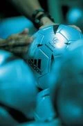 Как Adidas делает футбольные мячи (41 фото)