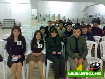 Kiprde yaşayan Azerilerin Xocalı Genosidine qarşı keçirilimiş aksiyadan fotolar.