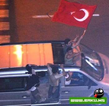 Turkiye yarım finalda - Bakıda gece partlayışı !