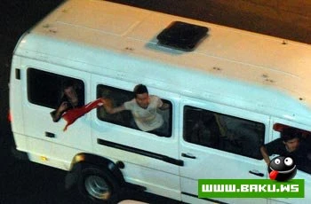 Turkiye yarım finalda - Bakıda gece partlayışı !