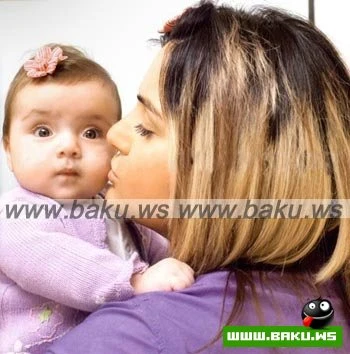 Zulfiyye Xanbabayeva & Qızı Deniz (Yenilendi)