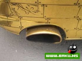 Qizil Porsche