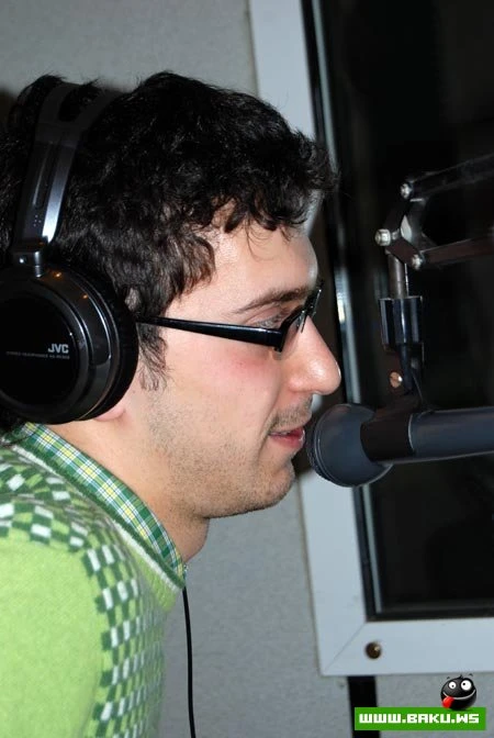 Chelik Teqdimatda - Exclusive