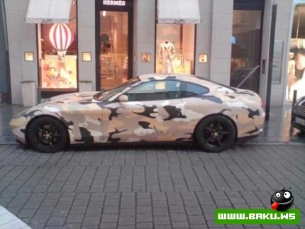 Ferrari в стиле хаки