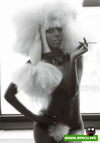 Lady Gaga - Soyundu !