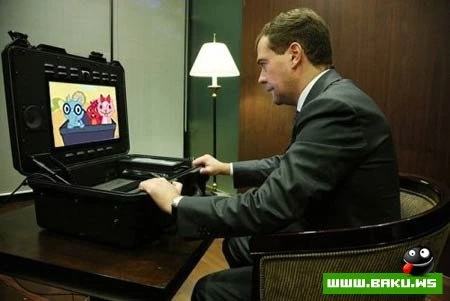 Президентский ноутбук, маде ин Раша (12 фото)