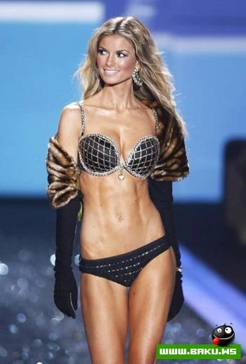 Супершоу Victoria Secret 2009 (98 фото)