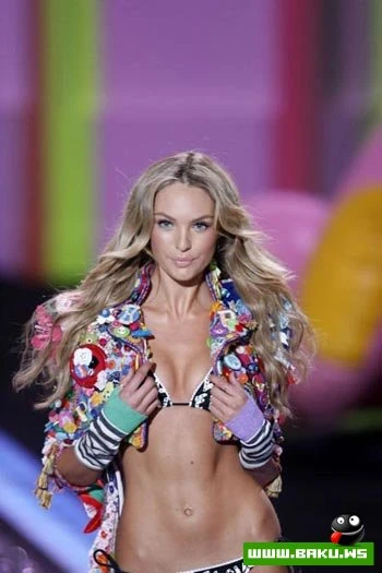 Супершоу Victoria Secret 2009 (98 фото)