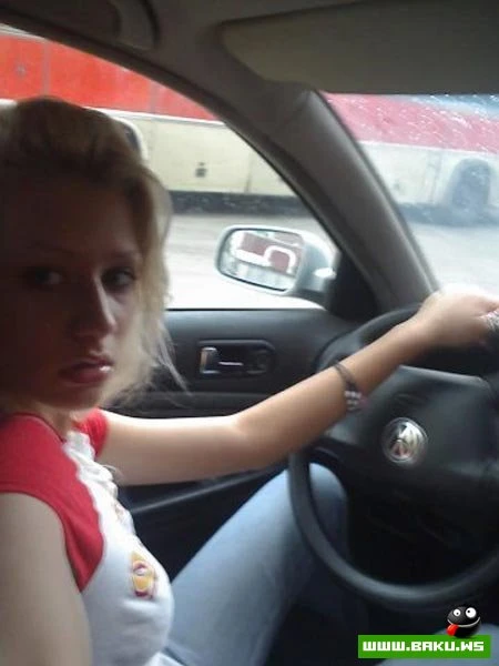 Девушки за рулем (53 фото)