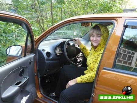 Девушки за рулем (53 фото)
