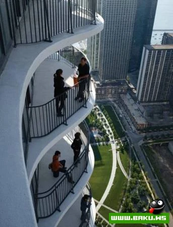 Nəhəng tikili Çikaqo ştatında [Aqua Tower]