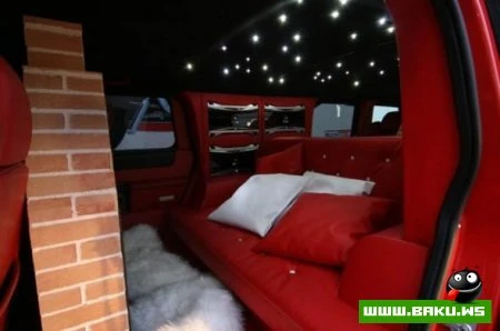 Пацанский HUMMER Деда Мороза