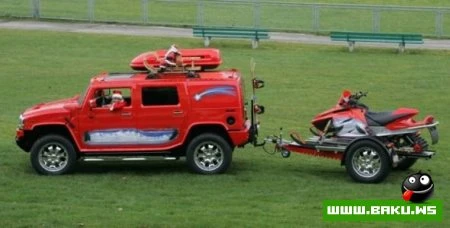 Пацанский HUMMER Деда Мороза