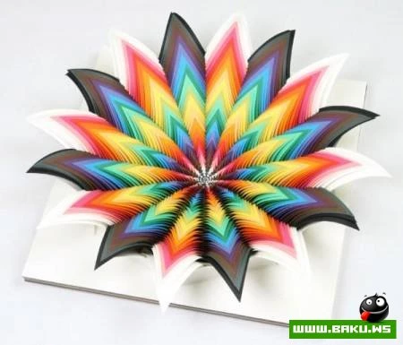 Rəngli kağızlardan düzəldilən güllər