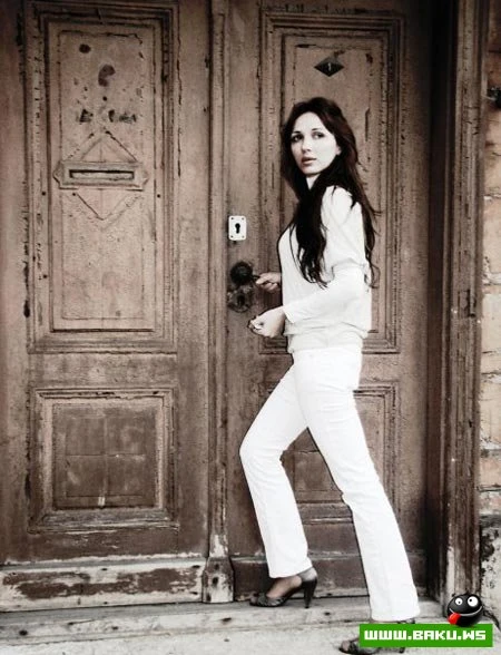 Sabina Babayeva - 11 Foto