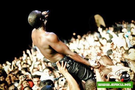 Akon разделся в Баку - ФОТОРЕПОРТАЖ + Видео