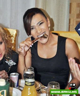 Qabırğalı Röya :)