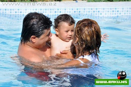 Что увидел paparazzi на даче у Ройи? – ФОТО