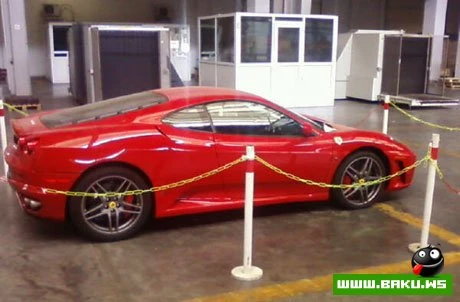 Ferrari F430 artıq Bakıda