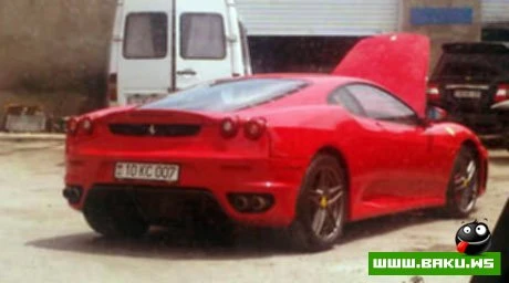Ferrari F430 artıq Bakıda