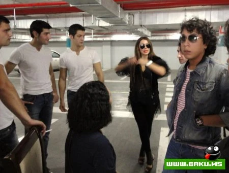 Участники «Best model of Azerbaijan 2010» устроили переполох на подземной парковке – ФОТО