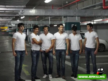 Участники «Best model of Azerbaijan 2010» устроили переполох на подземной парковке – ФОТО