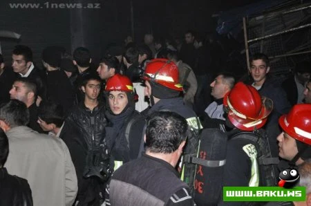 “8-ci kilometr” bazarında yanğın baş verib.(Фото)