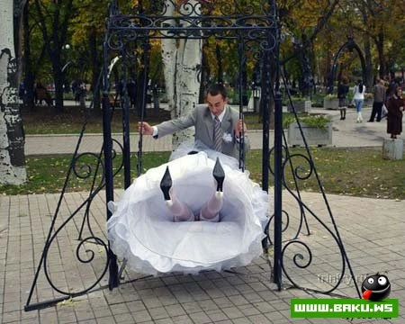 Никогда не попадут в свадебный альбом :)