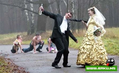 Никогда не попадут в свадебный альбом :)