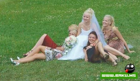 Никогда не попадут в свадебный альбом :)