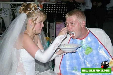 Никогда не попадут в свадебный альбом :)