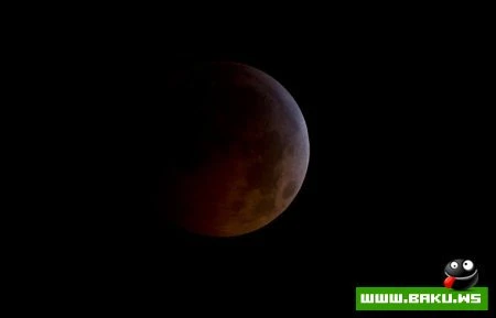 Самое необычное лунное затмение за последние несколько сот лет – ФОТОСЕССИЯ