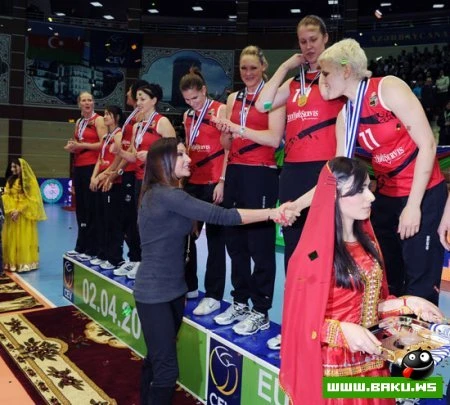 Çellenc Kubokunun Bakıda keçirilən final oyununu Prezident İlham Əliyev və xanımı Mehriban Əliyeva da izləyiblər - FOTO
