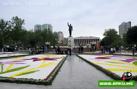 Праздничный концерт и грандиозный фейерверк в Баку - ФОТО
