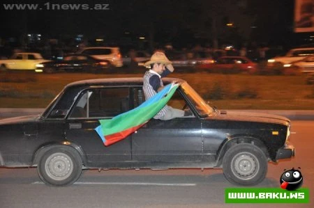 Горячий «Евро-weekend»: радость на улицах Баку - ФОТО - ВИДЕО