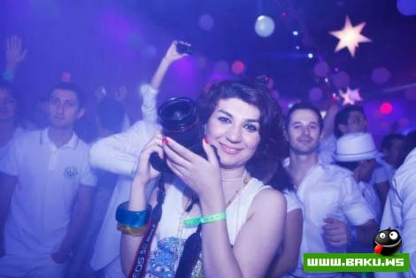 В Баку состоялась «MTV White Party 2011»