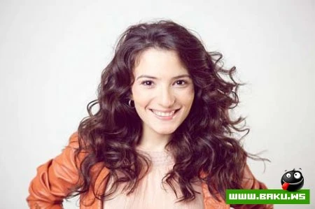 Dilara Kazimova (Milk & Kisses)