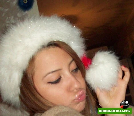 Kрасивая девушка из Баку (16 фото)
