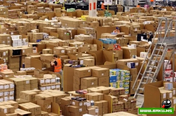 Взгляд изнутри на склад интернет-магазина Amazon (12 фото)