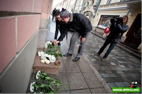 Фотографии московского митинга и других