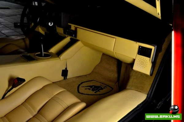 Lamborghini Countach на аукционе (63 фото)