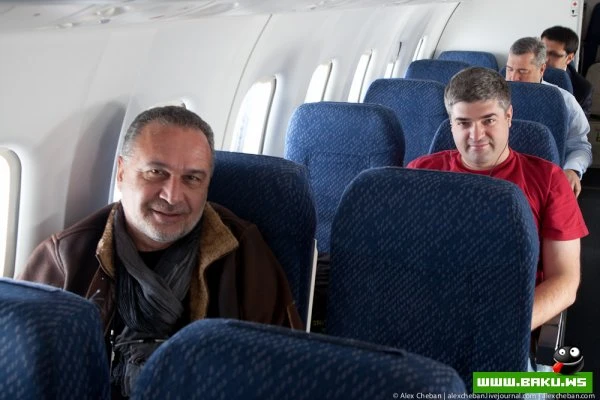 Под крылом самолета - Баку.