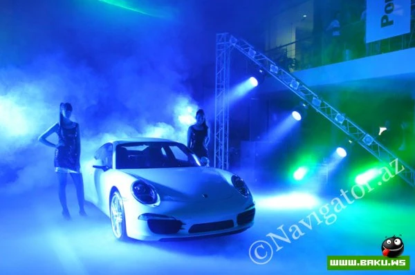 Новый Porsche 911 в Баку