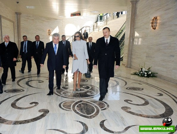 Səbail rayonu ərazisində yeni piyada keçidləri - Foto
